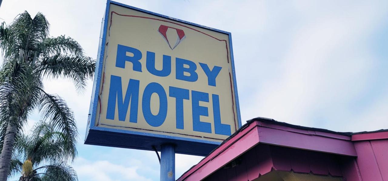 Ruby Motel Long Beach Exterior photo