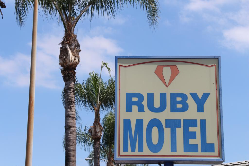 Ruby Motel Long Beach Exterior photo