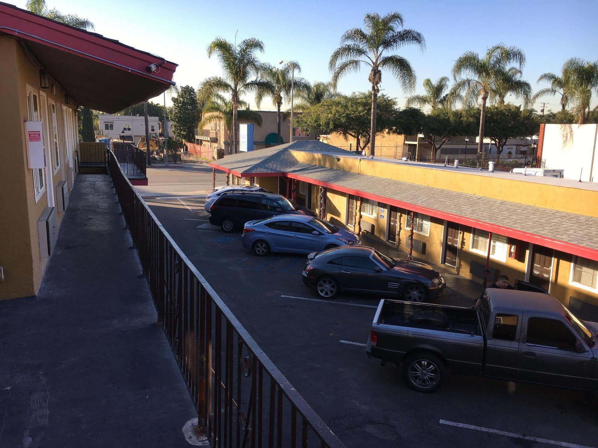 Ruby Motel Long Beach Exterior photo